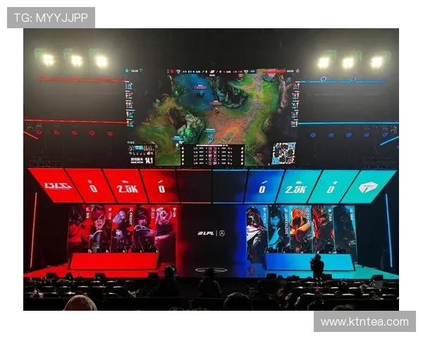 LPL战队征战英雄联盟世界赛 展现中国电竞强者风采与实力