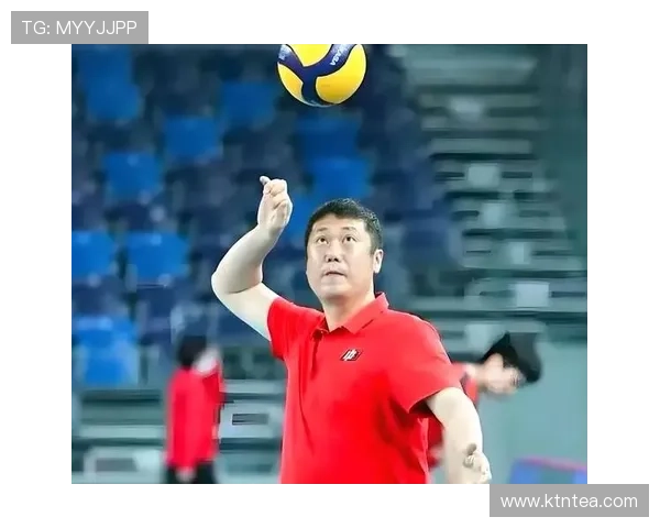 中国女排全员归队备战世锦赛 主教练蔡斌透露新一轮战术调整方案