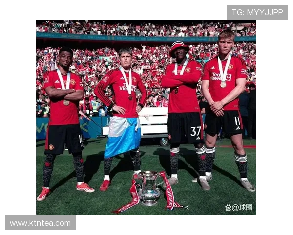 曼联精彩英超赛事全程回放，绝佳进球与战术解析带你重温每一刻