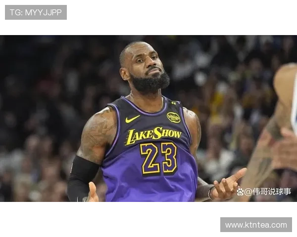 湖人逆转勇士 詹姆斯轰三双率队加时取胜全场高呼王者归来