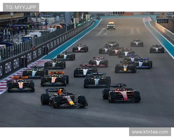 新赛季F1战况升级各车队技术比拼再掀全球竞技高潮热度持续攀升