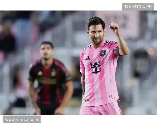 梅西加盟国际迈阿密后首次亮相引爆全场球迷热情